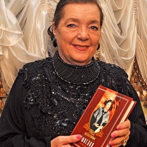 Наина Владимировна Хонина – ЛАУРЕАТ Специальной премии «Золотой маски» сезона 2024–2025!